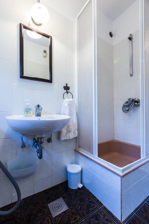 Lavender Apt. W. Balcony In Old Town Zadar Pokój zdjęcie