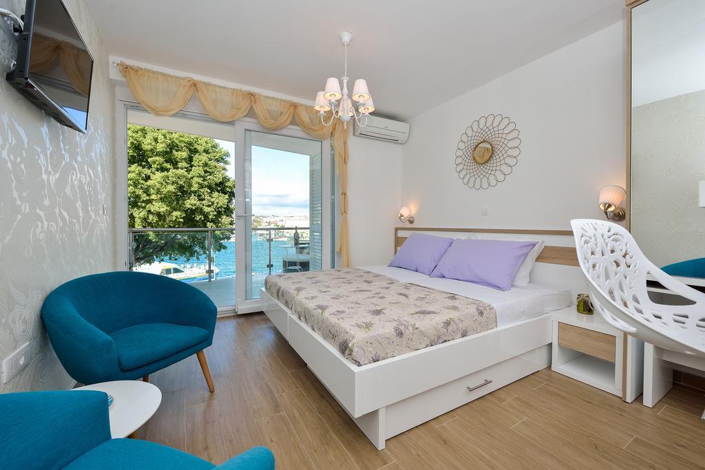 Lavender Apt. W. Balcony In Old Town Zadar Zewnętrze zdjęcie